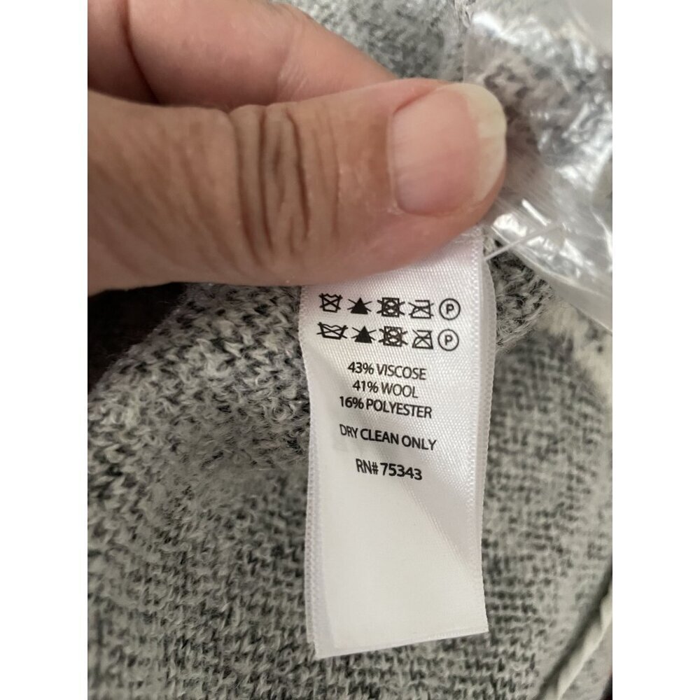 Nanette Lepore Elegant Women's Floral Knit Coat Size S Gray & White Viscose and - Picture 13 of 13